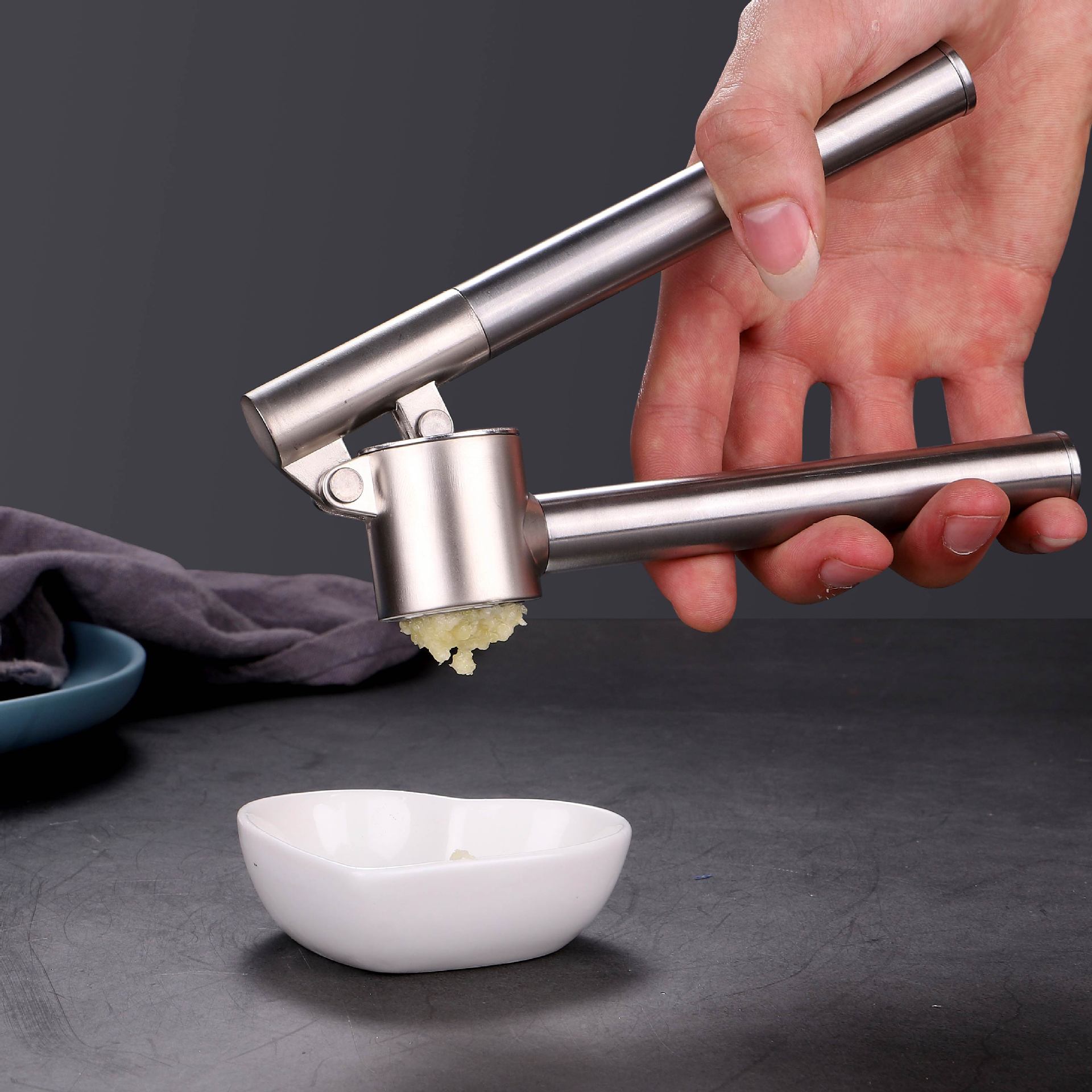 Garlic Press Mincer Stainless  - đánh giá và giá Kitchen Gadgets Garlic